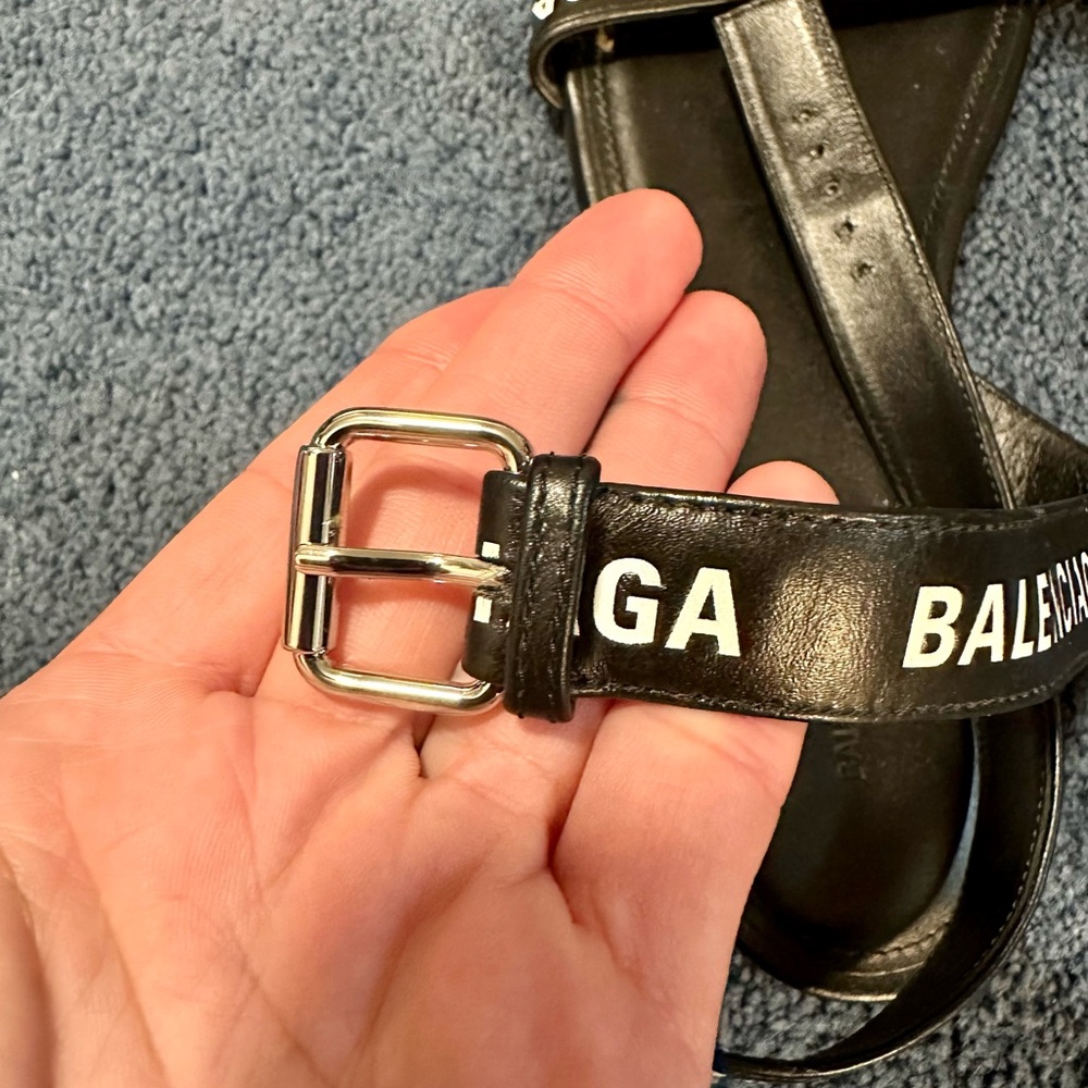 Balenciaga Black Sandals Sleek Minimalist Design - Picture 5 of 5